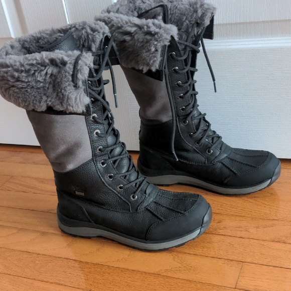 UGG Black and Gray Winter Boots - Picture 10 of 10